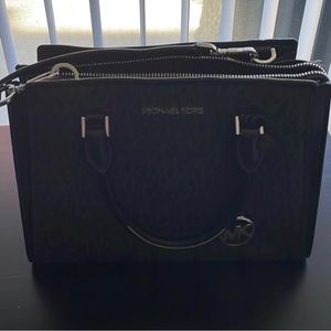 Michael Kors purse pre Black Friday deal